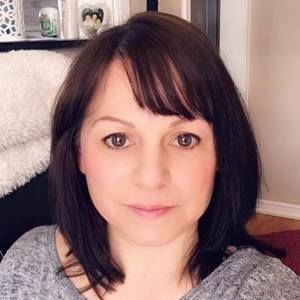 Meet your Posher, Connie